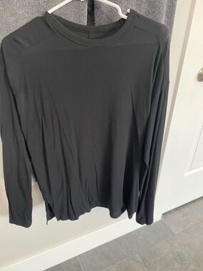 American Eagle Outfitters Black Crewneck Top